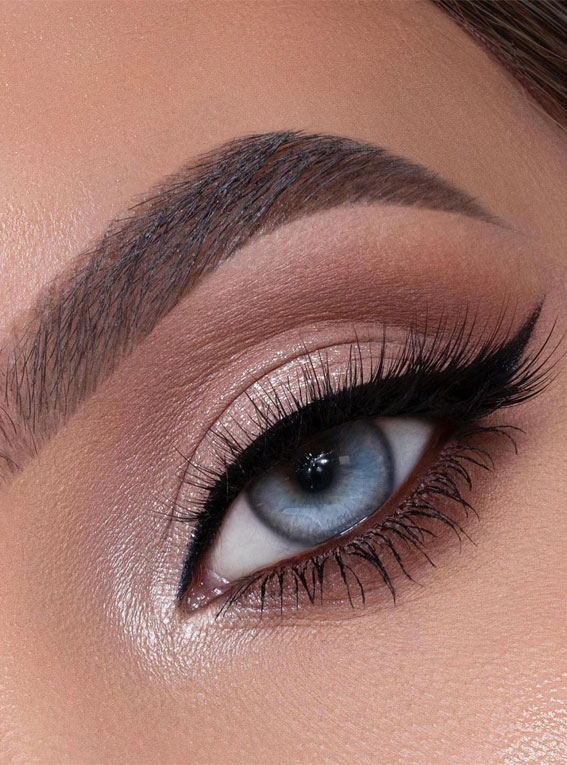 65 Pretty Eye Makeup Looks : neutral and black liner