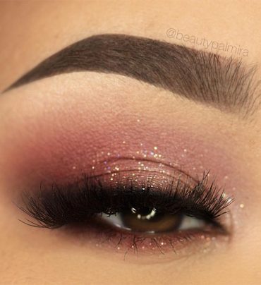 65 Pretty Eye Makeup Looks : Soft Smoked Eyeshadow Look