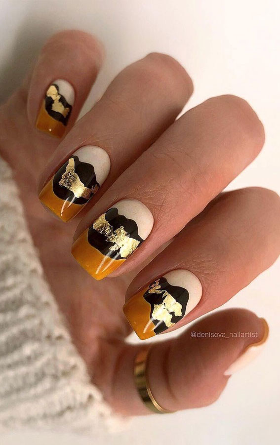 Stylish Nail Art Designs That Pretty From Every Angle : Abstract nails with metallic gold