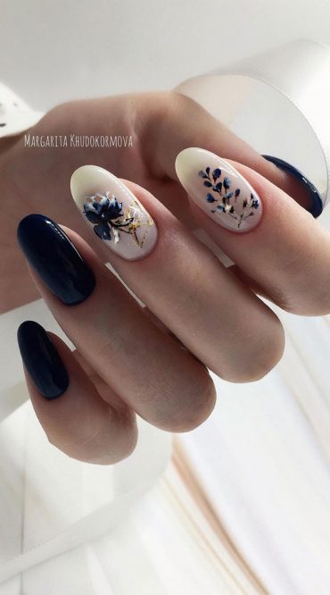 Creative & Pretty Nail Trends 2021 : Navy Blue and Blush Nails