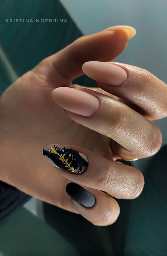 Creative & Pretty Nail Trends 2021 : Matte blush and black leaf Nails