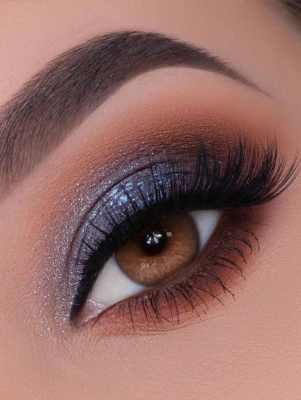 Best Eye Makeup Looks for 2021 : Iced Blue Eye Makeup Look