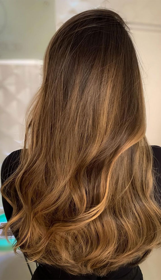 Gorgeous Hair Colour Trends For 2021 : Sophisticated caramel