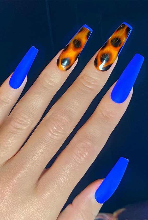 Stylish Nail Art Design Ideas To Wear in 2021 : Bright blue and tortoise shell nails