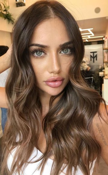 Trendy Brown Hair Colour Ideas for 2021 : Long Honey Brown Hair