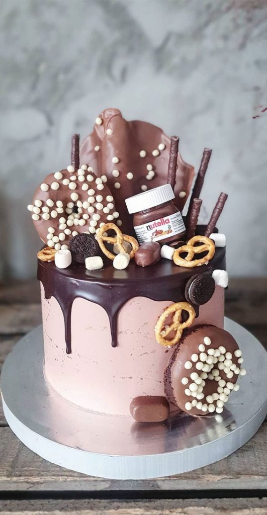 Pretty Cake Ideas For Every Celebration : Pink cake with nutella