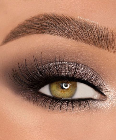 Best Eye Makeup Looks For 2021 : Shimmery smokey Makeup Look