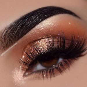 Best Eye Makeup Looks For 2021 : Gold orange makeup look