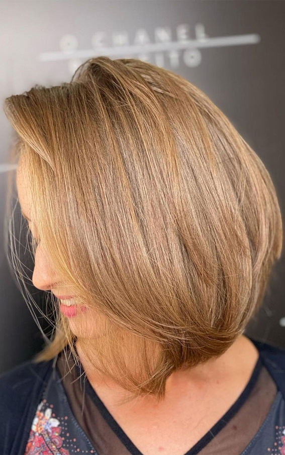 55+ Spring Hair Color Ideas & Styles for 2021 : Honey blonde layered lob haircut