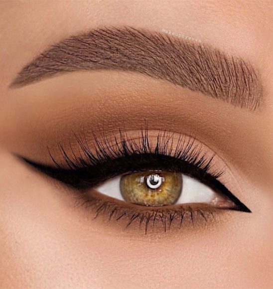 Best Eye Makeup Looks For 2021 : Amazing wing with neutral makeup