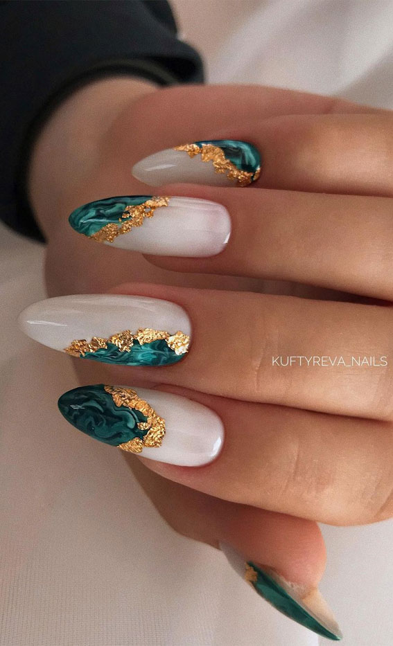 40+ Stylish Ways To Rock Spring Nails : Marble green nails with gold effect
