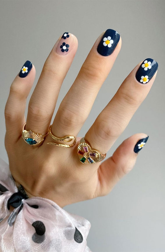 Stylish Nail Art Design Ideas To Wear In 2021 : Navy Blue Nails with Daisy