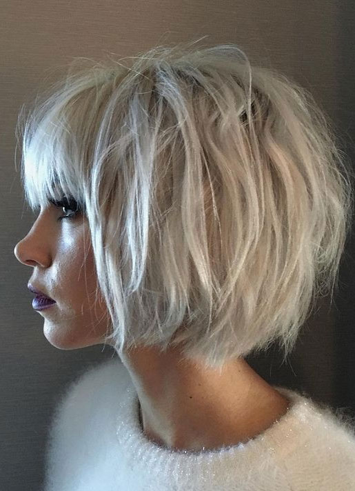 haircut with fringe, hairstyle with bangs, haircut, bob haircut, bob hairstyle, bob with bangs, blunt haircuts