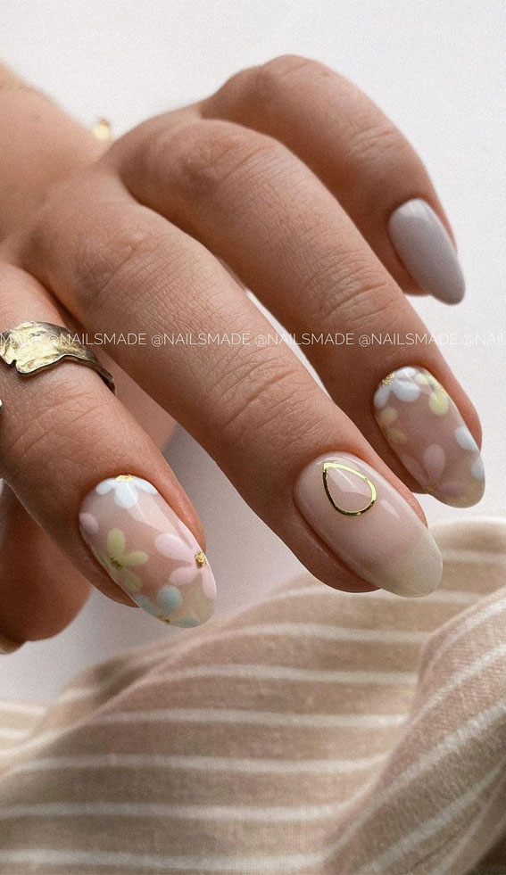flower nails, flower nail art designs, oval shaped nails, oval nails, acrylic nail art designs