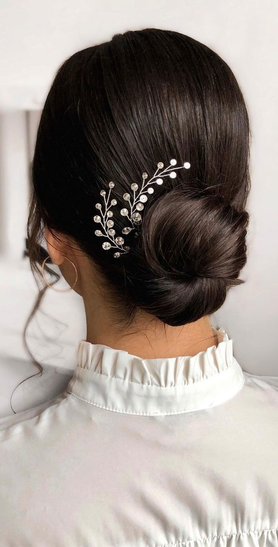 simple updo hairstyles, easy updo hairstyles, updo hairstyles 2021, wedding updo hairstyles 2021, prom updo hairstyle,  updo hairstyles for wedding, updo hairstylesbraids, messy updo, updos for medium hair, bridal low bun