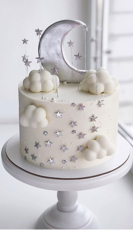Pretty cake decorating designs we’ve bookmarked : White and Silver Star Baby Shower Cake