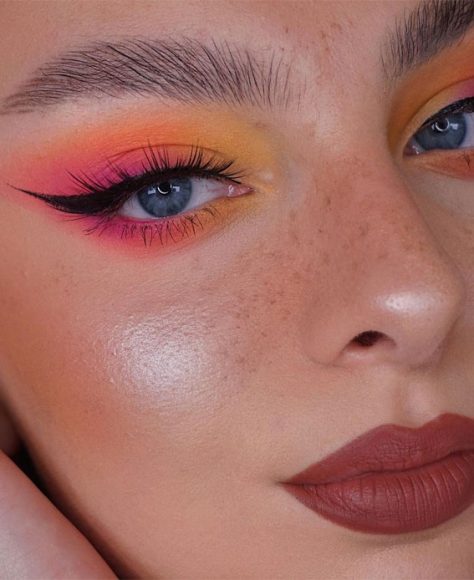 Best Eye Makeup Looks For 2021 : Pink & Orange Neon Eye Shadow Look