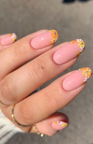 Summer Nail Designs You'll Probably Want To Wear : Flower French Tips