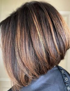 63 Charming hair colour ideas : Caramel kissed balayage bob haircut