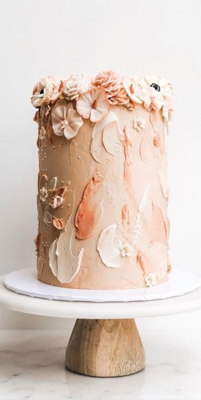 Pretty Cake Decorating Designs We’ve Bookmarked : Rosewater buttercream ...