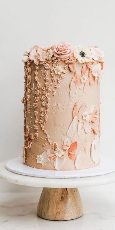 Pretty Cake Decorating Designs We’ve Bookmarked : Pistachio cake with ...