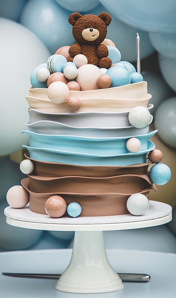 Pretty Cake Decorating Designs We’ve Bookmarked : Teddy Bear Baby Birthday Cake