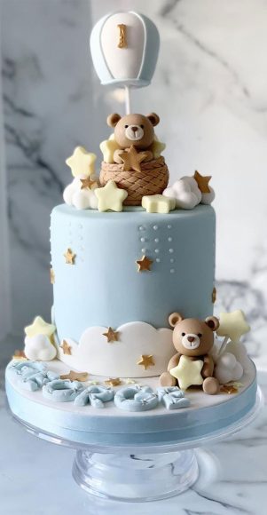 Cute Hot Air Balloon Cake Designs : Hot air balloon & gold stars