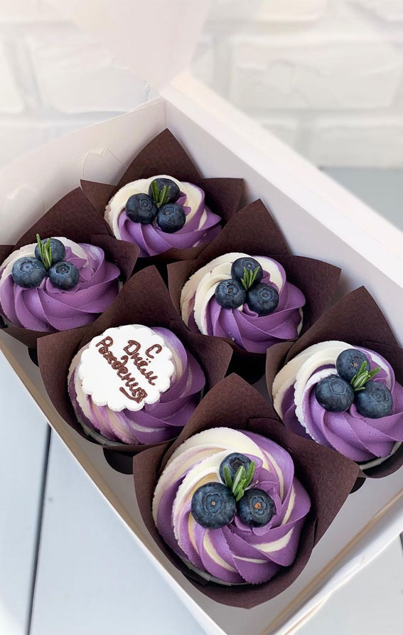 Sweet Treat Cupcake Ideas For Any Celebration : Scrumptious blueberry cupcakes