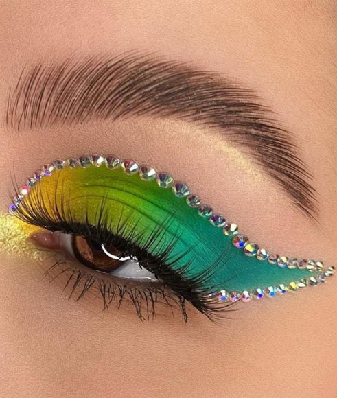 Creative Eye Makeup Art Ideas You Should Try Ombre Green And Rhinestones 