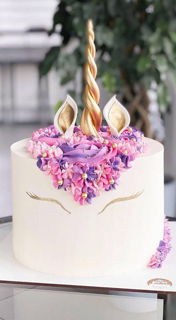 Violet Dream Cake with Butterfly Decorations
