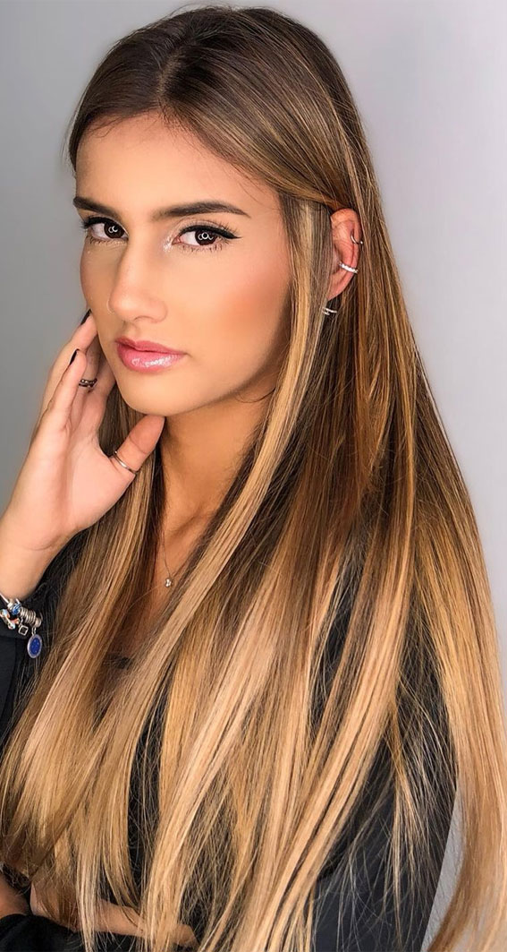 49 Gorgeous Blonde Highlights Ideas You Absolutely Have to Try : Dark Honey Blonde 