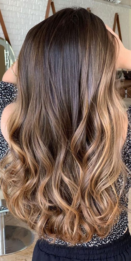 Cute Summer Hair Color Ideas 2021 Balayage Blonde With Bright Tips 