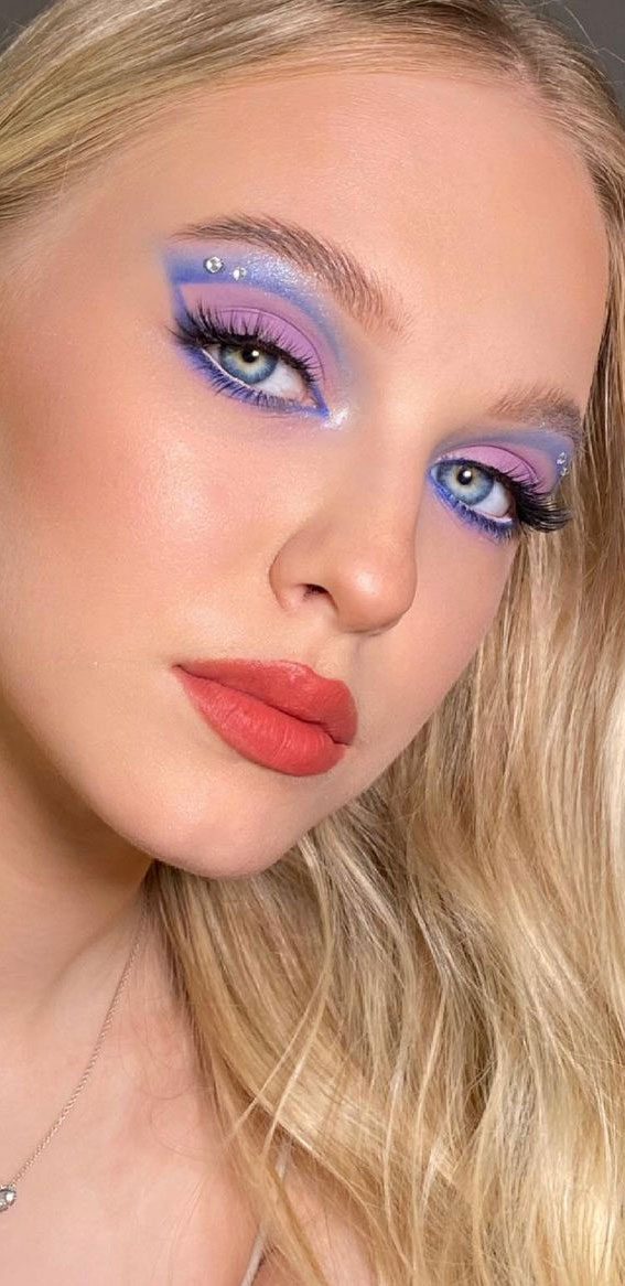 Creative Eye Makeup Art Ideas You Should Try : Blue, Lavender & Rhinestones