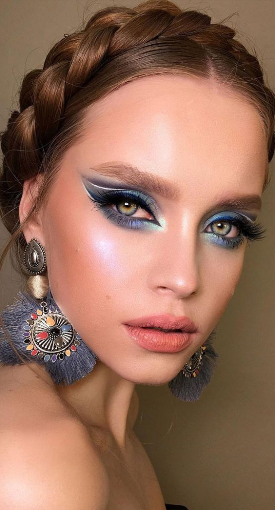 Creative Eye Makeup Art Ideas You Should Try Pretty Blue Grey Eye Makeup Look 4812