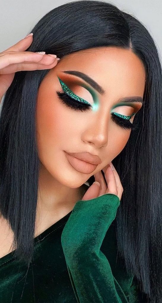 Creative Eye Makeup Art Ideas You Should Try Emerald Glittery Eye And Nude Lips 