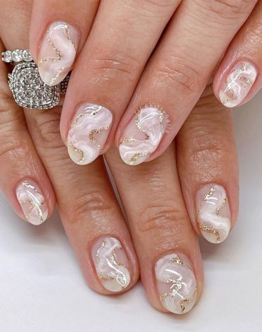 29 Summer Aesthetic Nails Designs 2021 : Marble Nail Art