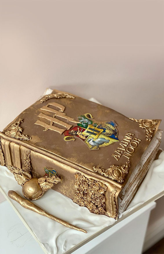 Harry Potter Cake Design Ideas : Gold Book Harry Potter Cake
