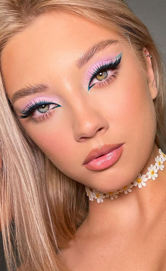 35 Cool Makeup Looks That'll Blow Your Mind Lilac and Green Graphic Lines