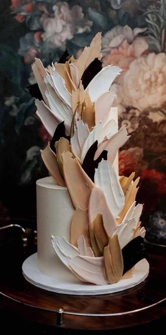 Gold Brush Stroke Cascading Macaron Cake - Wedding Cakes SG/ 21st Birthday  SG - River Ash Bakery