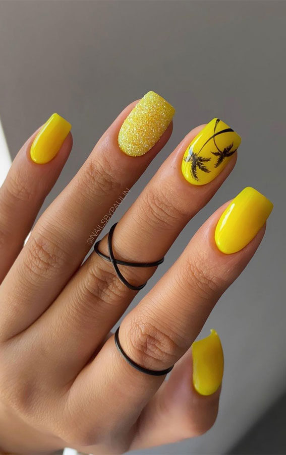 yellow nails designs