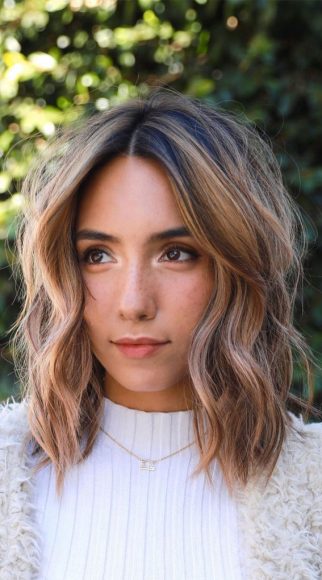 25 Cute Haircuts with Trendy Hair Color Ideas : Bronze with shadow roots