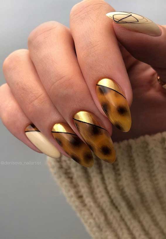 32 Prettiest Autumn Nail Art Designs : Tortoiseshell & Gold Nails