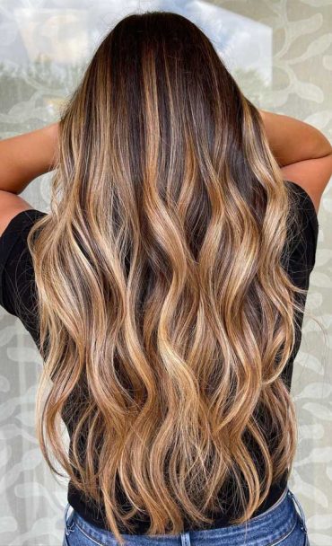 35 Best Fall 2021 Hair Color Trends Hot Toffee And Sparkling Amber Brown Hair Idea 