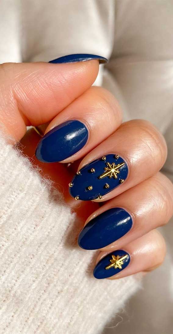 White Daisy On Navy Blue Nails! Cute Flower Nail Art Design Tutorial -  YouTube