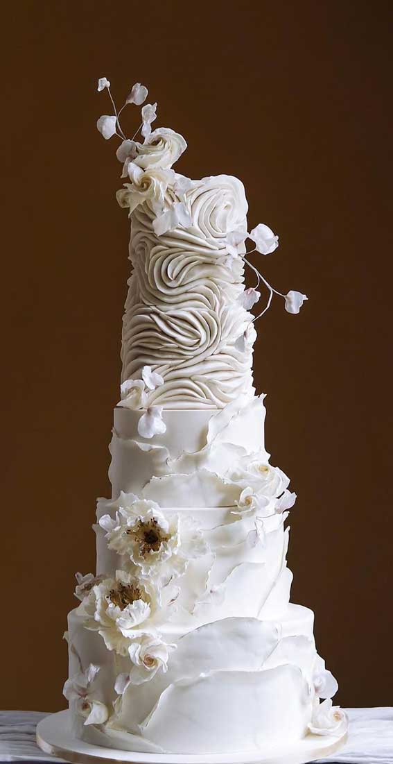40 Pretty & New Wedding Cake Trends 2021 : Soft Ruffles