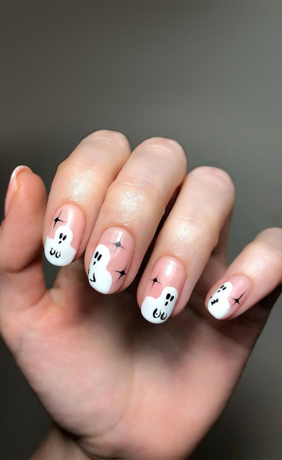 cute ghost nails