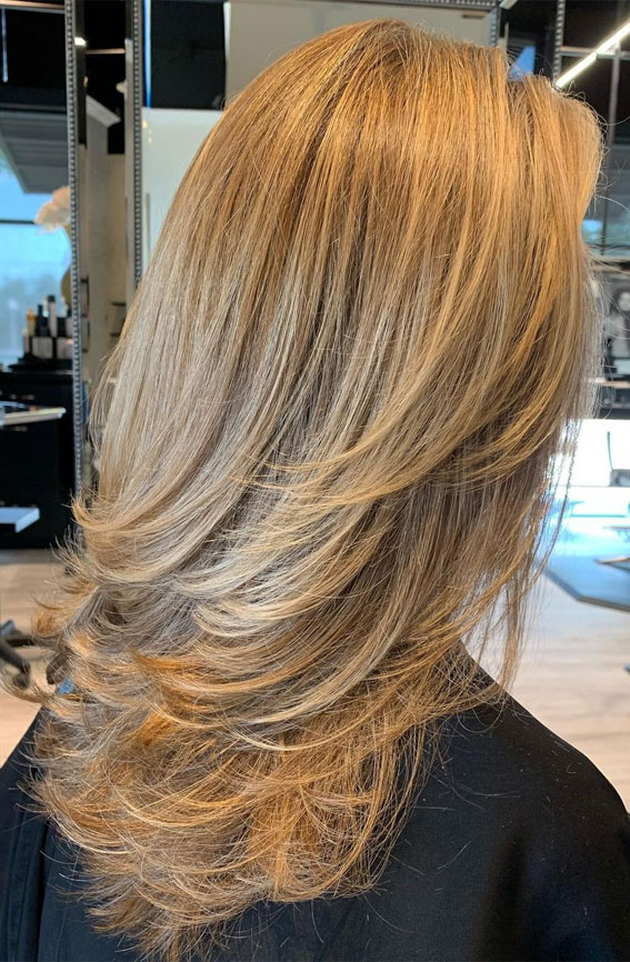 35 Best layered haircuts 2021 : Golden Wheat Blonde Layered Haircut