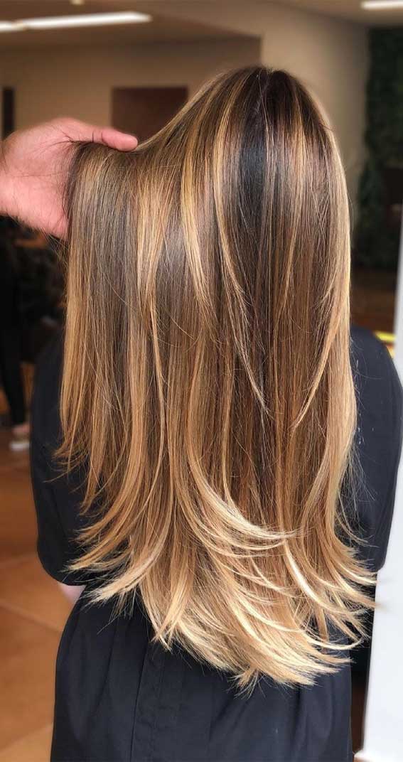 brown balayage hair color, winter hair colors, winter hair trends 2021, platinum blonde hair color, winter hair colors for brunettes, dark winter hair colors, brown hair with highlights