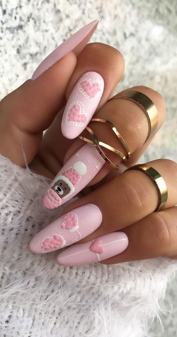 The 42 Nail Trends to Wear for Winter 2021 : Mitten Pink Winter Nails