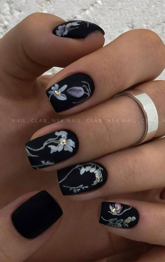 The 42 Nail Trends to Wear for Winter 2021 : Matte Black Flower Nails